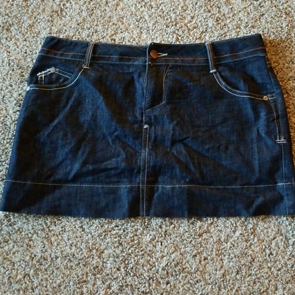 *Final Price*EUC Dark Blue Denim Mini Skirt Size 9